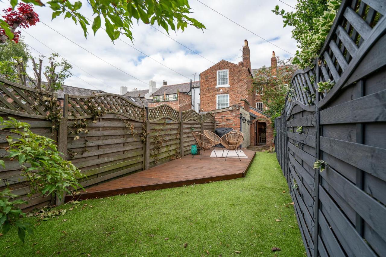 18Th Century Townhouse In Chester City Centre Villa Exterior foto